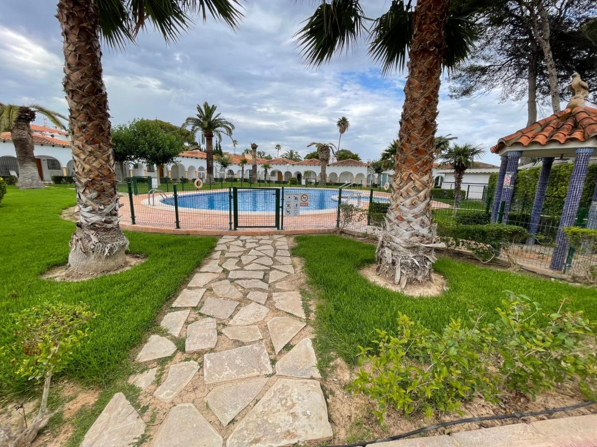 Bungalow Para 6 Pax A 7 Minutos De Playa Albir Л'Алфас дел Пи Екстериор снимка